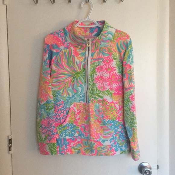 Lilly Pulitzer Tops - Lilly Pulitzer popover, UPF 50+